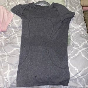 Lululemon shirt